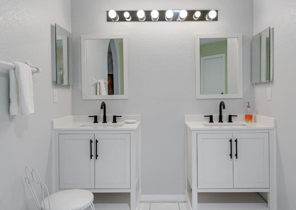 אורלנדו 13 Mins From Disney Arcade, Private Pool, & Themed Rooms מראה חיצוני תמונה