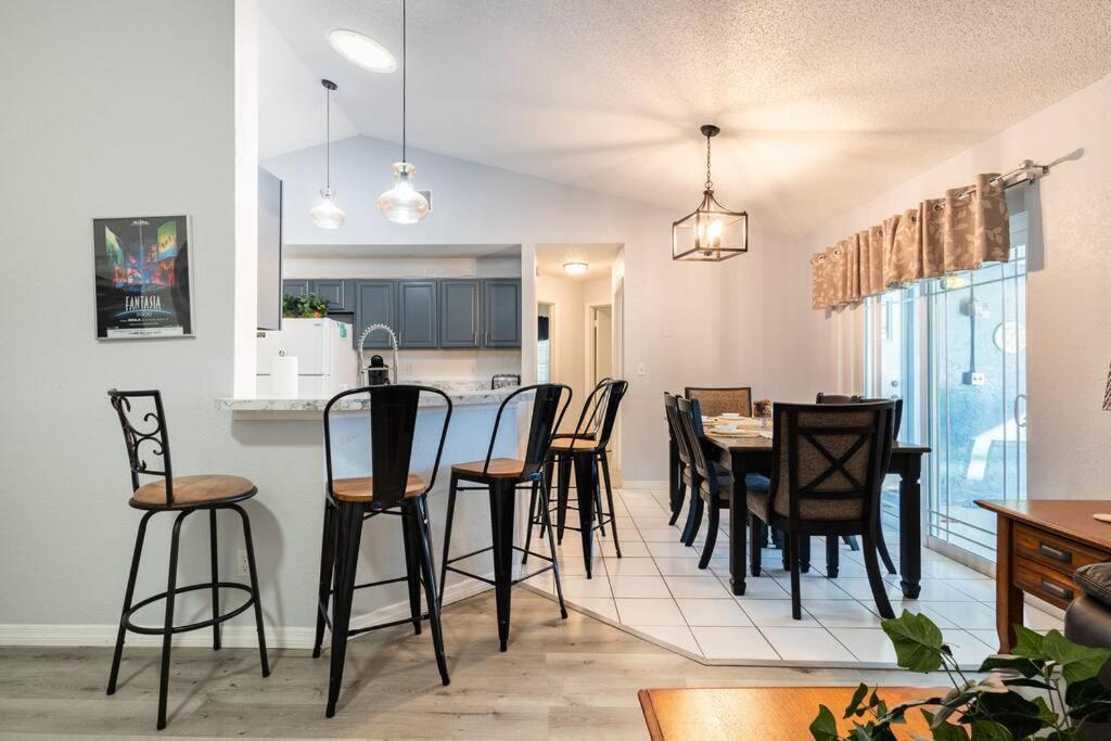 אורלנדו 13 Mins From Disney Arcade, Private Pool, & Themed Rooms מראה חיצוני תמונה