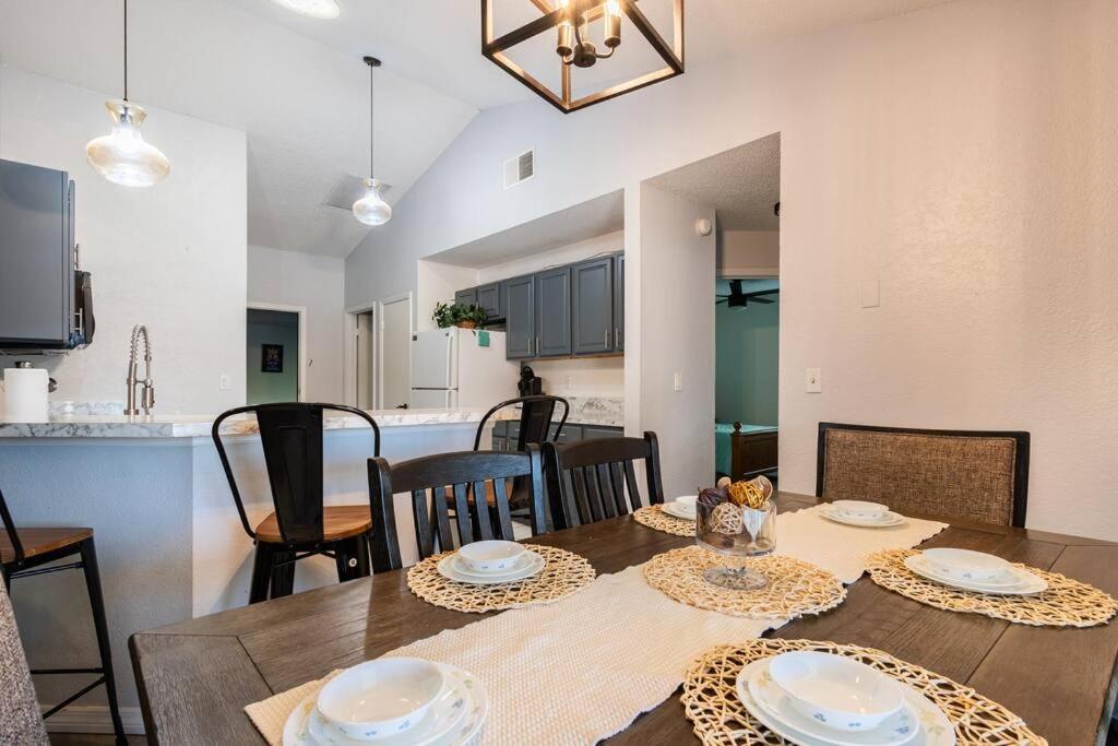 אורלנדו 13 Mins From Disney Arcade, Private Pool, & Themed Rooms מראה חיצוני תמונה