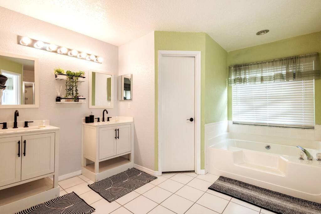 אורלנדו 13 Mins From Disney Arcade, Private Pool, & Themed Rooms מראה חיצוני תמונה